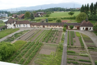 Ansicht von oben auf das Kloster Heiligkreuz