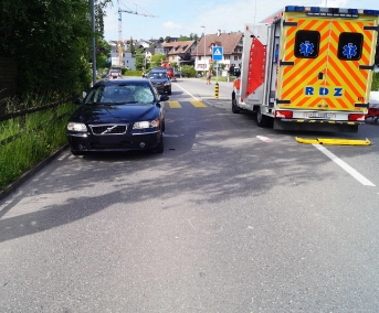 Fussgänger angefahren und lebensbedrohlich verletzt