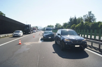 Auffahrunfall führt zu Verkehrsbehinderungen