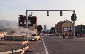 Fahrzeugbrand in Baar 1