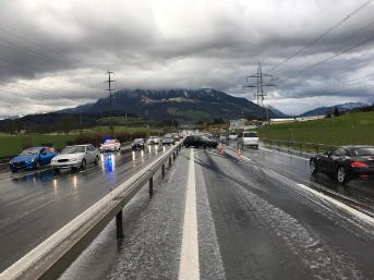 Unfall in Fahrrichtung Küssnacht
