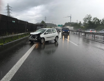Selbstunfall auf der Autobahn