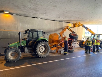 Verkeilter Mistkran