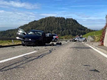 Zwei Selbstunfälle im Morgenverkehr