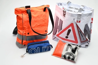 Produkte aus alten Uniformteilen