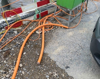 Stromkabel durchtrennt und gestohlen