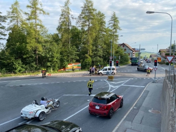 Zwei Personen bei Kollision verletzt – Zeugenaufruf